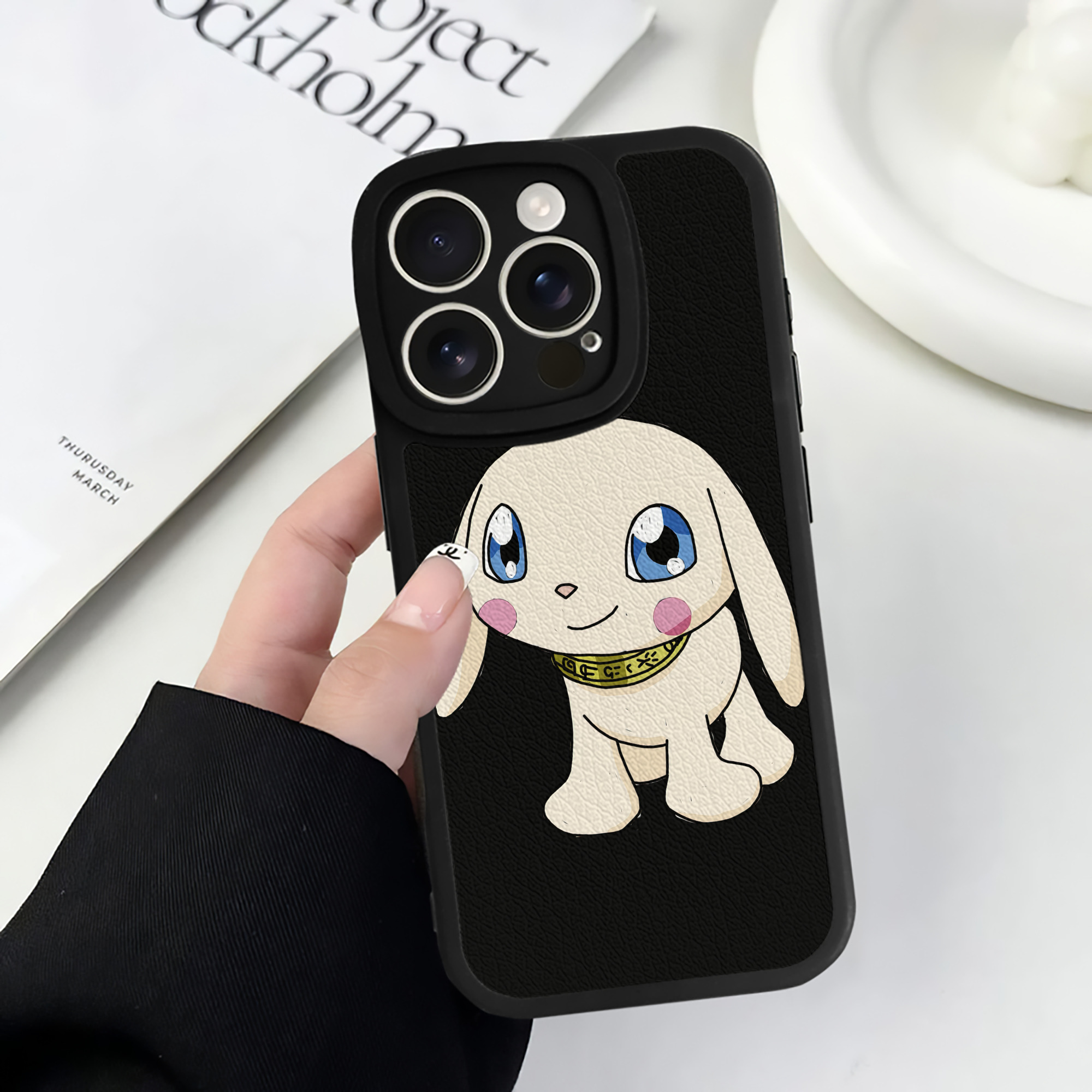 （画像用） Digimon デジタルモンスター/デジモン 【iPhone 16シリーズ対応】シリコンスマホケース（レザー調） 材質：シリコン